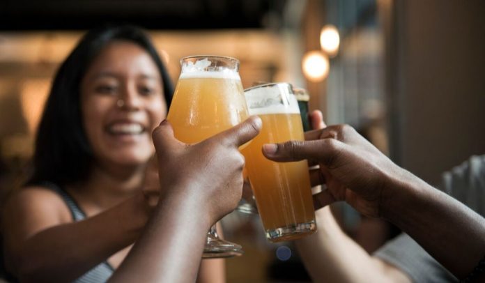 Marcas de Cervejas Precisam Melhorar Comunicação Com As Mulheres Brasileiras